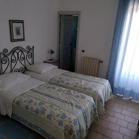 Hotel Villa Al Mare-3